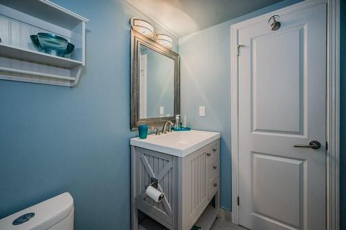 1319 Tyandaga Park Drive, Burlington, ON - Indoor Photo Showing Bathroom