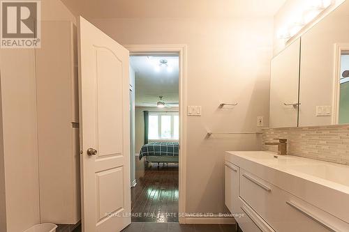 4 - 1905 Broad Hollow Gate, Mississauga, ON - Indoor Photo Showing Bathroom