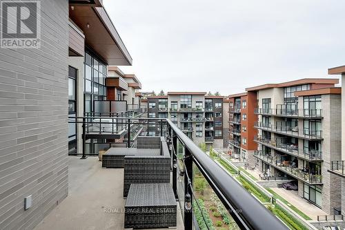 447 - 1575 Lakeshore Road W, Mississauga, ON - Outdoor With Balcony