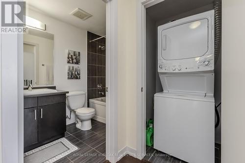 814 - 551 Maple Avenue, Burlington, ON - Indoor Photo Showing Laundry Room