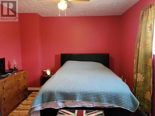 226 Spieker Avenue, Tumbler Ridge, BC - Indoor Photo Showing Bedroom