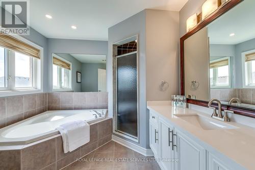 2216 Lapsley Crescent, Oakville, ON - Indoor Photo Showing Bathroom