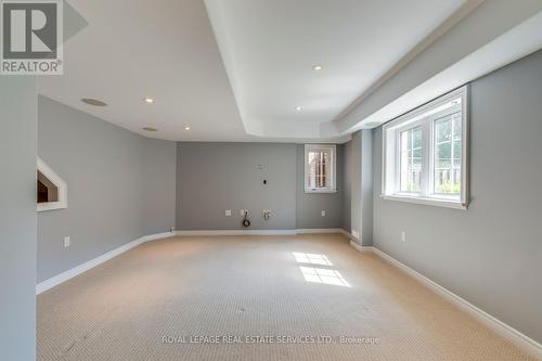 2216 Lapsley Crescent, Oakville, ON - Indoor Photo Showing Other Room