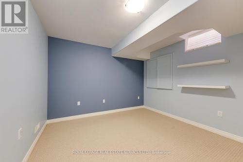 2216 Lapsley Crescent, Oakville, ON - Indoor Photo Showing Other Room