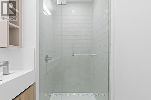 3717 - 319 Jarvis Street, Toronto, ON - Indoor Photo Showing Bathroom