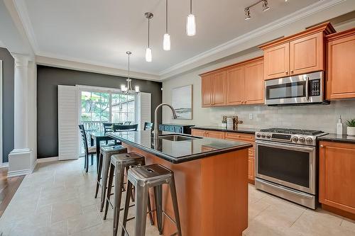 289 Plains Road W|Unit #24, Burlington, ON - Indoor Photo Showing Kitchen With Stainless Steel Kitchen