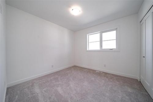 171 Clarkleigh Crescent, Winnipeg, MB - Indoor Photo Showing Other Room