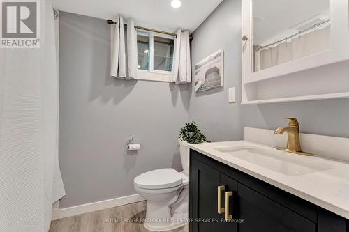 3122 Michael Crescent, Burlington, ON - Indoor Photo Showing Bathroom