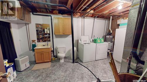 210 Main Street, Wawota, SK - Indoor Photo Showing Laundry Room