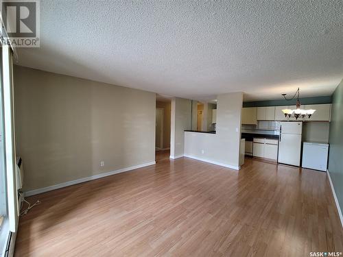 65 1 Columbia Drive, Saskatoon, SK - Indoor Photo Showing Kitchen