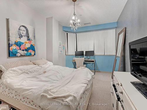 605-393 King St W, Toronto, ON - Indoor Photo Showing Bedroom