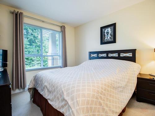 307-5625 Edgewater Lane, Nanaimo, BC - Indoor Photo Showing Bedroom