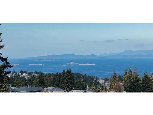 100-5711 Vanderneuk Rd, Nanaimo, BC 