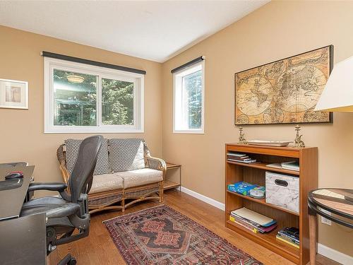 303-1361 Hillside Ave, Victoria, BC - Indoor Photo Showing Other Room