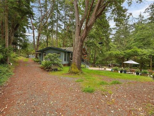 195 Cherry Tree Lane, Mayne Island, BC 