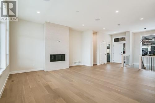 2811 Copper Ridge Drive, West Kelowna, BC - Indoor Photo Showing Living Room With Fireplace