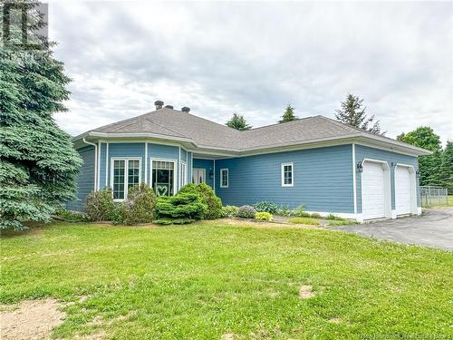 15 & 17 Macdonald Road, Upper Woodstock, NB - Outdoor