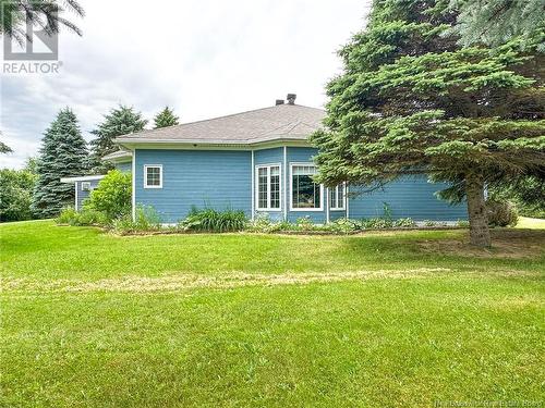 15 & 17 Macdonald Road, Upper Woodstock, NB - Outdoor