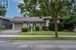 5182 PINEDALE AVENUE  Burlington, ON L7L 3V5