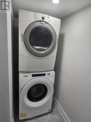 75 Connolly Crescent, Brampton, ON - Indoor Photo Showing Laundry Room