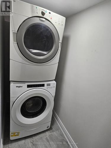 75 Connolly Crescent, Brampton, ON - Indoor Photo Showing Laundry Room