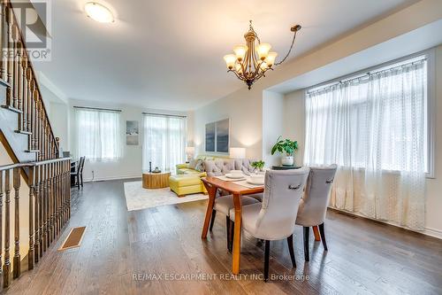 969 Reimer Common, Burlington, ON - Indoor Photo Showing Dining Room