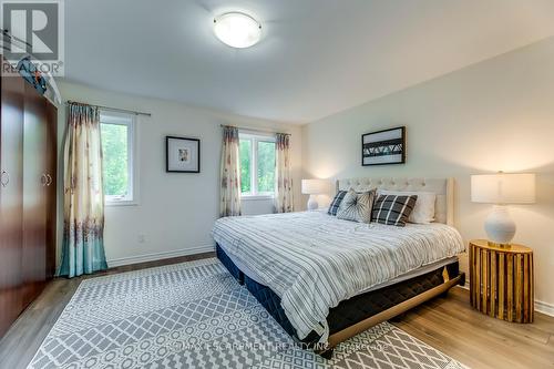 969 Reimer Common, Burlington, ON - Indoor Photo Showing Bedroom