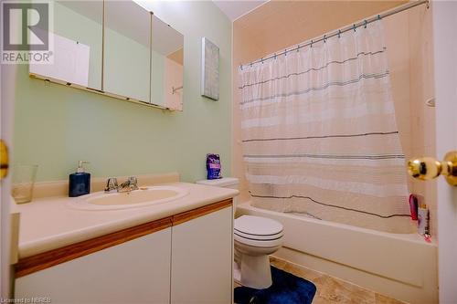 348 Champlain Street, North Bay, ON - Indoor Photo Showing Bathroom