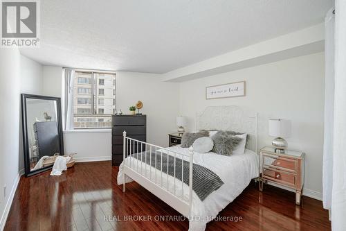 604 - 250 Queens Quay W, Toronto, ON - Indoor Photo Showing Bedroom