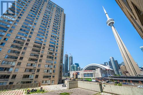 604 - 250 Queens Quay W, Toronto, ON - Outdoor With Facade