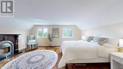 522 Cam Fella Boulevard, Whitchurch-Stouffville (Stouffville), ON - Indoor Photo Showing Bedroom With Fireplace