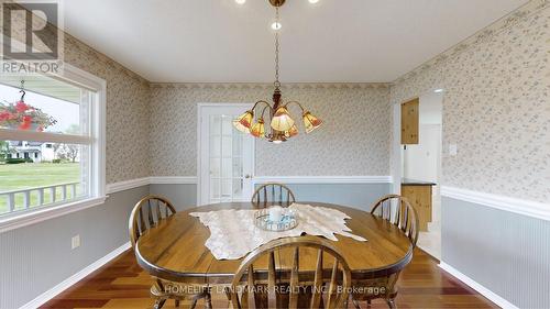 522 Cam Fella Boulevard, Whitchurch-Stouffville (Stouffville), ON - Indoor Photo Showing Dining Room