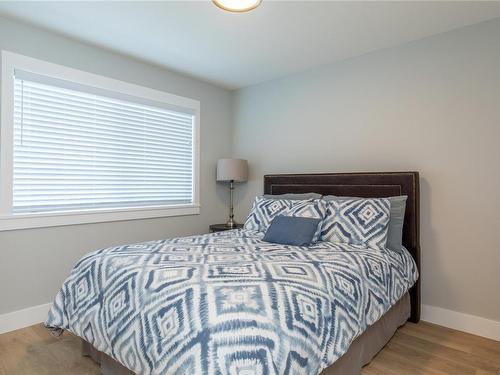 4469 Wellington Rd, Nanaimo, BC - Indoor Photo Showing Bedroom