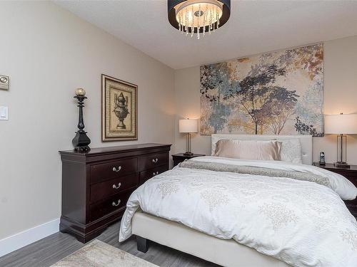 2772 Kingswood Rd, Langford, BC - Indoor Photo Showing Bedroom