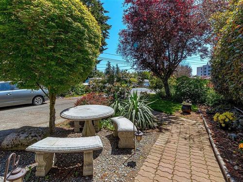 2772 Kingswood Rd, Langford, BC - Outdoor With Deck Patio Veranda