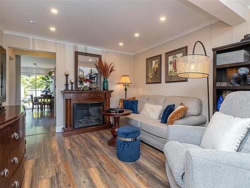 2772 Kingswood Rd, Langford, BC - Indoor Photo Showing Living Room With Fireplace