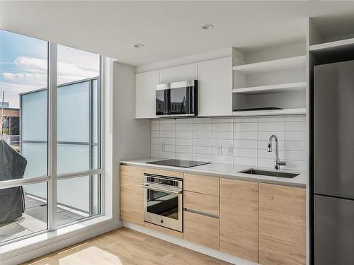 902-1097 View St, Victoria, BC - Indoor Photo Showing Kitchen With Stainless Steel Kitchen With Upgraded Kitchen