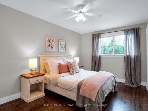 31 Woodthrush Crt, Toronto, ON - Indoor Photo Showing Bedroom