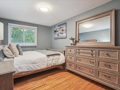 20 Stanmary Dr, St. Catharines, ON - Indoor Photo Showing Bedroom