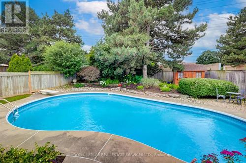 7255 Bendigo Circle, Mississauga, ON - Outdoor With In Ground Pool With Backyard