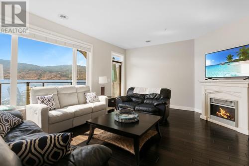 4014 Pritchard Drive Unit# 1303, West Kelowna, BC - Indoor Photo Showing Living Room With Fireplace