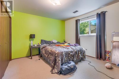 2905 Bouvette Street, Kelowna, BC - Indoor Photo Showing Bedroom