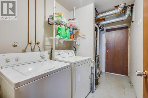 2905 Bouvette Street, Kelowna, BC - Indoor Photo Showing Laundry Room