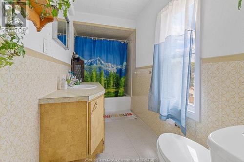 1157 Pierre Avenue, Windsor, ON - Indoor Photo Showing Bathroom