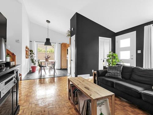 Salon - 1493 Rue Frédéric-Moisan, Québec (Sainte-Foy/Sillery/Cap-Rouge), QC - Indoor Photo Showing Living Room