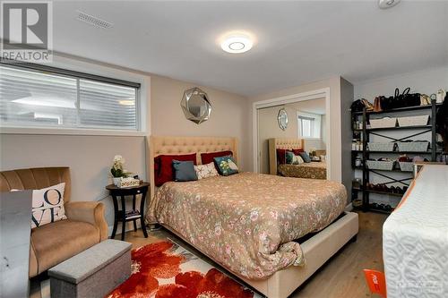 320 Cornice Street, Ottawa, ON - Indoor Photo Showing Bedroom