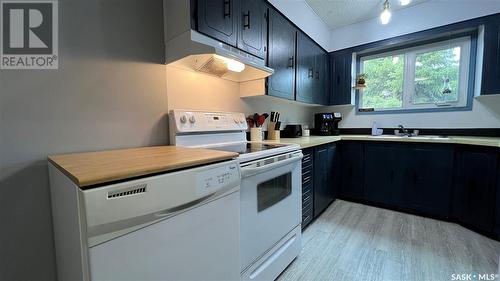 510 Wardlow Road, Saskatoon, SK - Indoor Photo Showing Kitchen