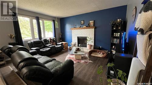 510 Wardlow Road, Saskatoon, SK - Indoor Photo Showing Living Room With Fireplace