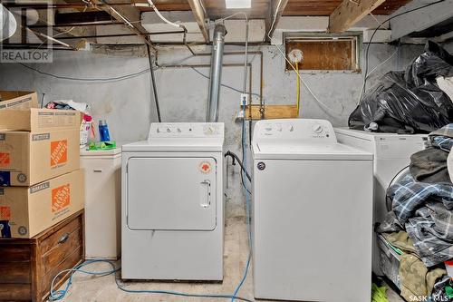 1150 K Avenue S, Saskatoon, SK - Indoor Photo Showing Laundry Room