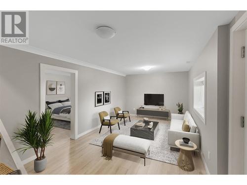 10914 Hare Road, Lake Country, BC - Indoor Photo Showing Living Room